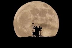 Fullmoon Silueta Bateria luna llena
