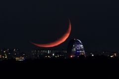 puesta de Luna cenicienta Vela BBVA Madrid
