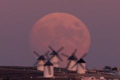 fullmoon luna llena molinos Campo de Criptana Ciudad Real