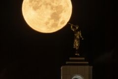 fullmoon Luna llena Angel de Moroni