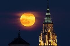 fullmoon Luna llena Catedral de Toledo